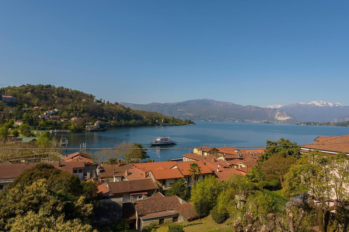 Appartamenti I Fiori Del Lago Laveno-Mombello Eksteriør bilde