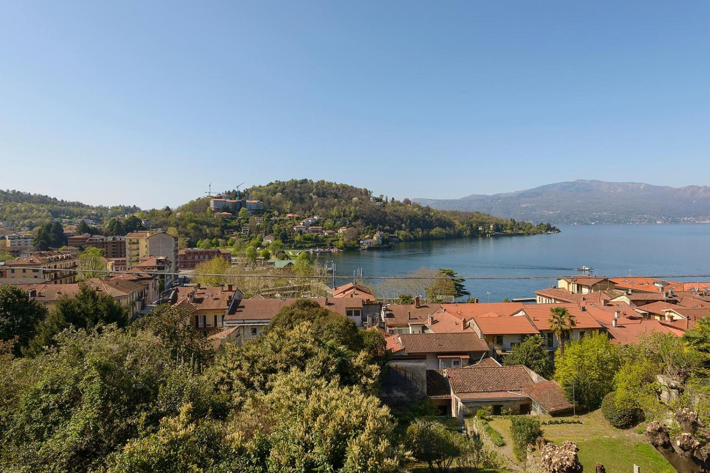 Appartamenti I Fiori Del Lago Laveno-Mombello Eksteriør bilde